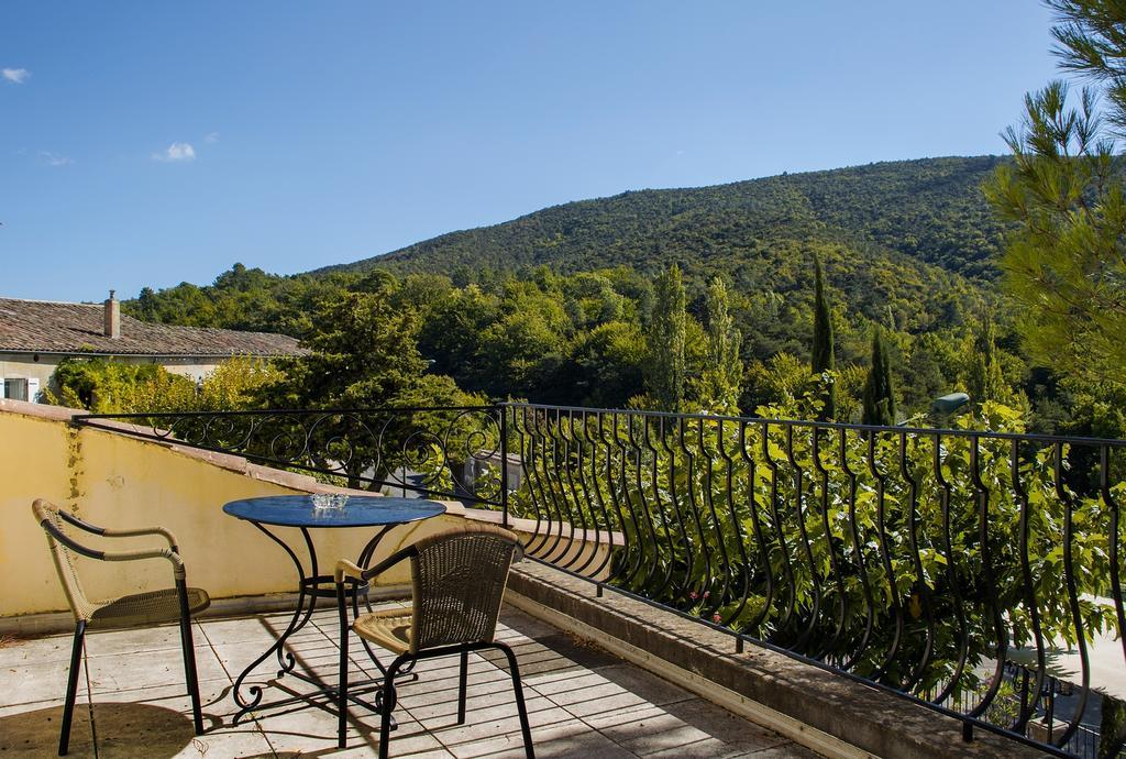 Auberge De L'Escargot D'Or Dieulefit Exteriör bild
