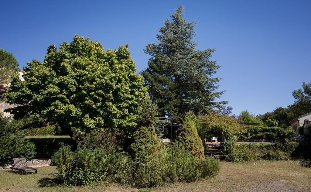 Auberge De L'Escargot D'Or Dieulefit Exteriör bild