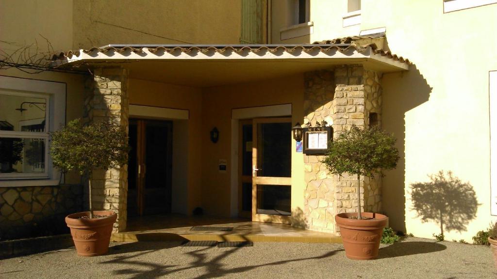 Auberge De L'Escargot D'Or Dieulefit Exteriör bild